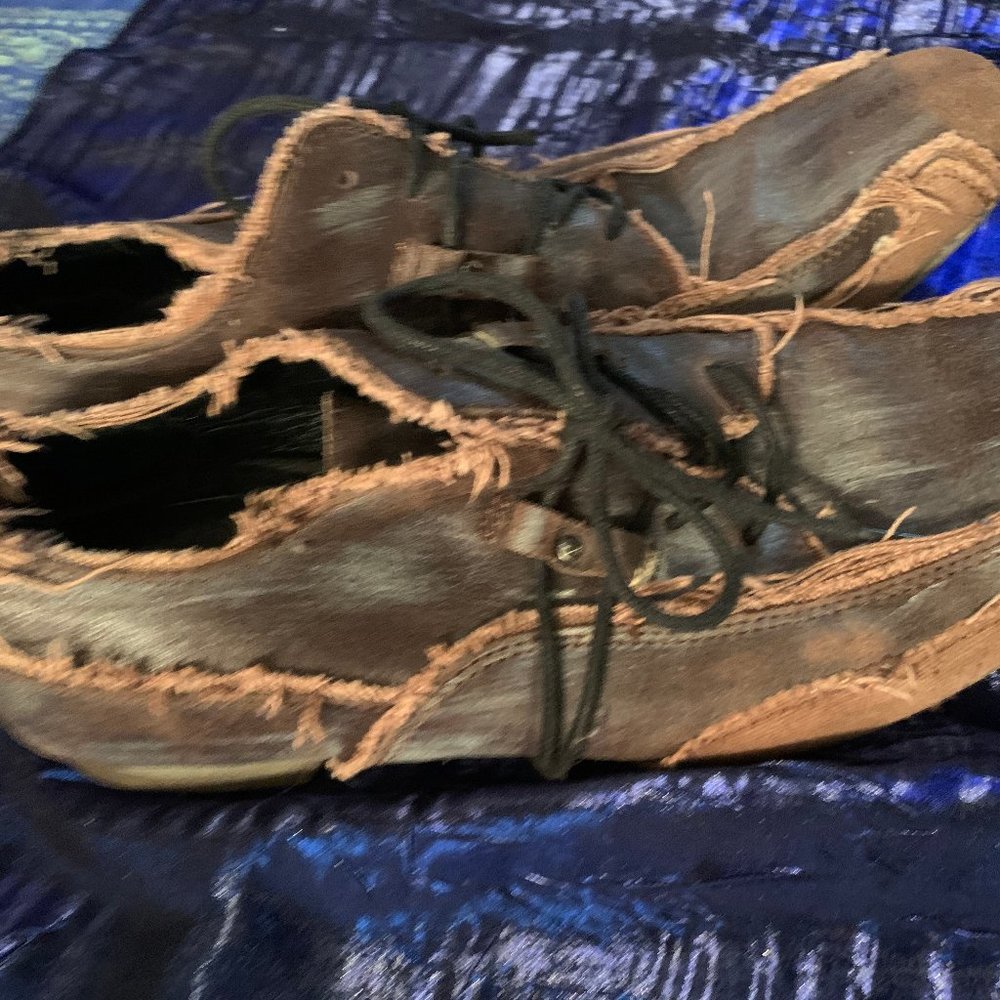Distressed Corture - Picture 2 of 4